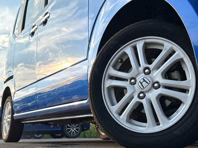 【純正14インチアルミホイール】外観にマッチした純正アルミホイールを装着しております。各種社外アルミホイールや、スタッドレスタイヤも取扱いしております。是非ご相談ください♪