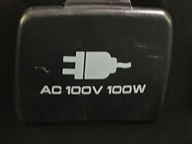 【1500Wアクセサリーコンセント】消費電力1500Wまでの家電が使えます。キャンプやスポーツ・アウトドアでのアクティビティはもちろん、災害・停電の際に大活躍♪