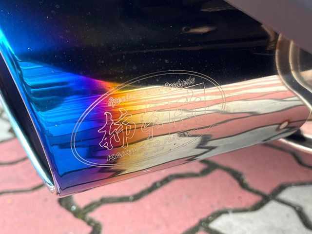 【柿本製マフラー】純正にはない個性あふれる「後ろ姿」を演出する柿本マフラー付き!ビジュアル・サウンド共にこだわりの一台に仕上がっております♪