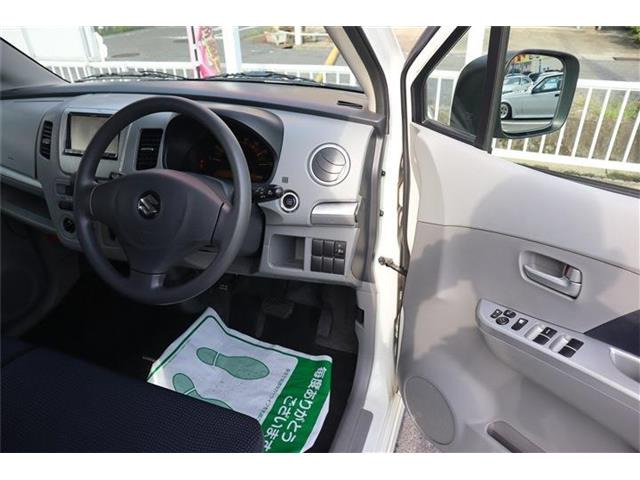 ドレスアップした車の後付部品などですが中古の為、全て現状でお渡しします。保証はありません。気になるものは動作確認しますので事前に聞いて下さい。