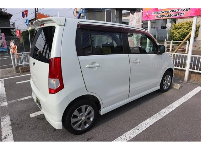 このお車は正規のオークション300を超える業者から、競り合いに勝ち、落札してきたプレミアムな1台です!大人気で希少な1台になります!是非GETして下さい!毎月80台以上販売する当社のセンスはいいです!