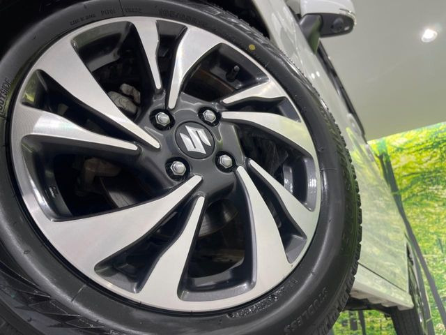 【純正15インチアルミホイール】外観にマッチした純正アルミホイールを装着しております。各種社外アルミホイールや、スタッドレスタイヤも取扱いしております。是非ご相談ください♪