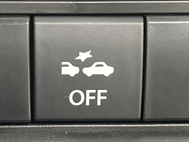 【スズキ セーフティサポート】走行中に前方の車両等を認識し、衝突しそうな時は警報とブレーキで衝突回避と被害軽減をアシスト。より安全にドライブをお楽しみいただけます。