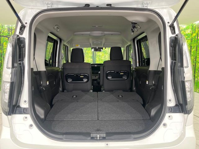 普段のお買い物や通勤、送迎等に十分な荷室スペースを確保しております。セカンドシートを倒すと、大きな荷物の積載も可能です♪