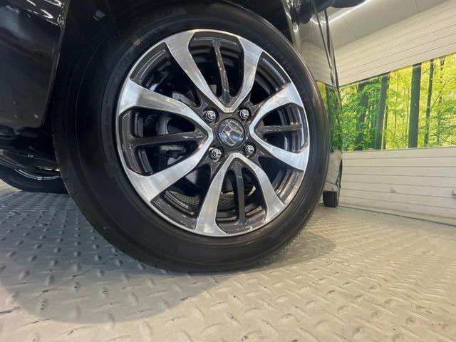 �y����14�C���`�A���~�z�C�[���z�O�ςɃ}�b�`���������A���~�z�C�[���𑕒����Ă���܂��B�e��ЊO�A���~�z�C�[����A�X�^�b�h���X�^�C�����戵�����Ă���܂��B���񂲑��k����������