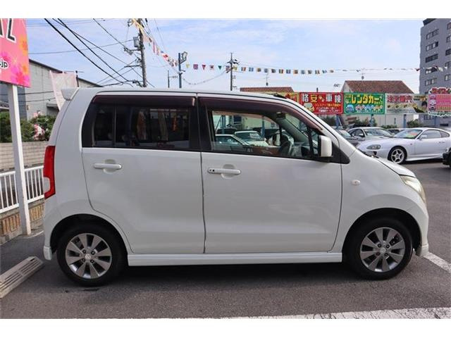 お車は見られなくても購入はできますが、現状でのお渡しをご理解できる方と致します。後付け部やパーツなど保証は一切ございません。気になる場合は動作確認してきますのでお電話でご質問下さい。動画も送れます。