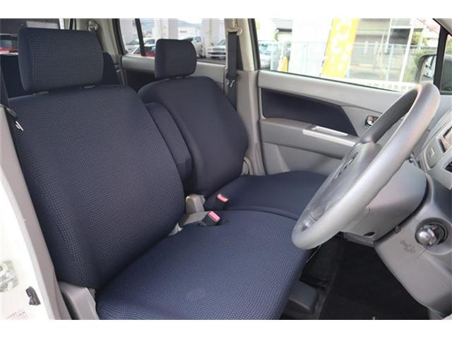 当店はアクセス多数の全国人気上位店♪遠方でも毎月多数の販売をしています!ユーザーレビューにて当店の評価をご覧下さい!誠実に親切に対応します!300台の大型在庫で皆様に合ったお車を提案できます♪