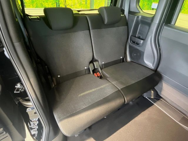 ���i���ȃI���W�i���t���A�}�b�g���I�v�V�����ɂĂ��p�ӂ��Ă���܂��B���D���ȃf�U�C����J���[�����Ԃɍ��킹�đI��ł����������Ƃ��ł��܂���