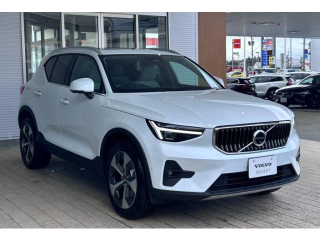 XC40ウルトラ B4 AWD 4WD