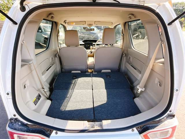 【シートアレンジ】シートアレンジも楽々出来て荷物も更にたくさんのせることができます♪