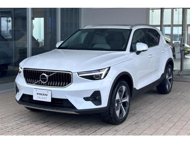 XC40ウルトラ B4 AWD 4WD