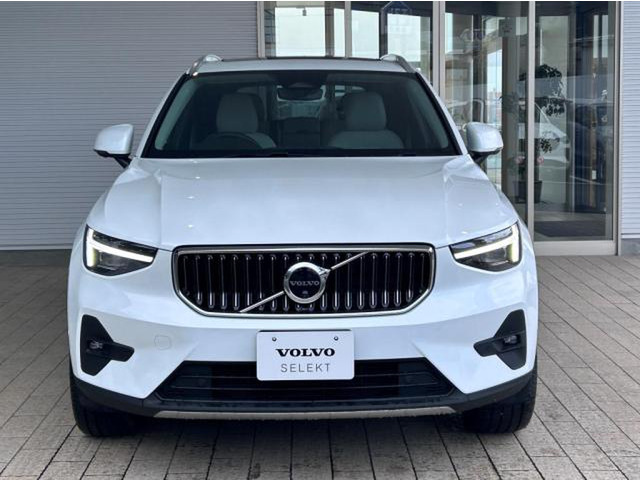 XC40ウルトラ B4 AWD 4WD