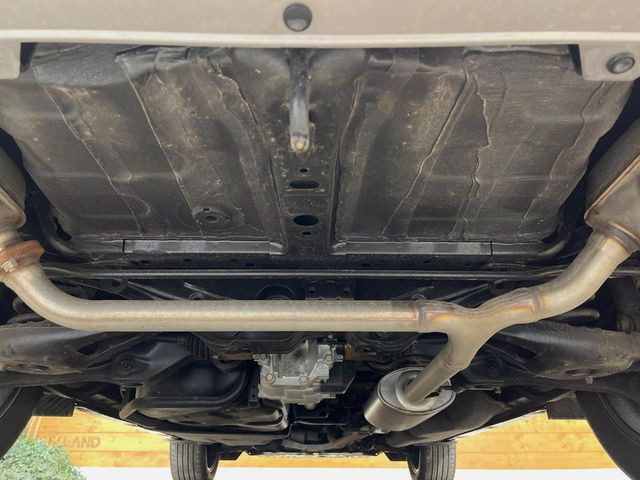 ����肪���ꂢ�Ȃ����ɁA�h�K���H�̎{�H���I�X�X���B�~��n��͂������A���ݕ��ɂ��Z���̕���A��Ń}�����E�E�B���^�[�X�|�[�c���������ɂ��D�]���������Ă���܂��B