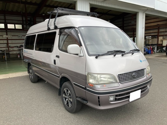 ハイエースキャンピング