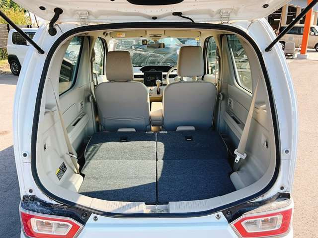 【シートアレンジ】シートアレンジも楽々出来て荷物も更にたくさんのせることができます♪