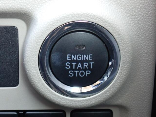プッシュスタートでエンジン始動♪