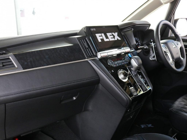 デリカD:52.2 ブラック エディション 4WD