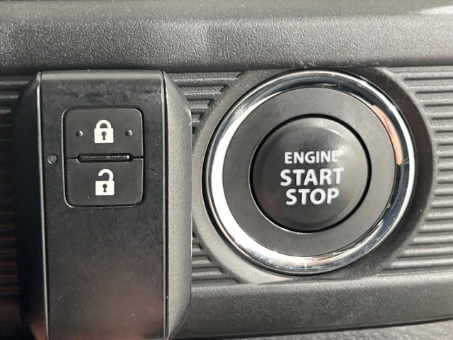 �y�L�[���X�X�^�[�g�V�X�e���z�J�o����|�P�b�g�ɓ��ꂽ�܂܂ł��h�A�̎{���E�������\�ȃX�}�[�g�L�[�𑕔��B�G���W���̃I���E�I�t�����J�M�����o���K�v����������Ƃ��Ă��֗��ł���