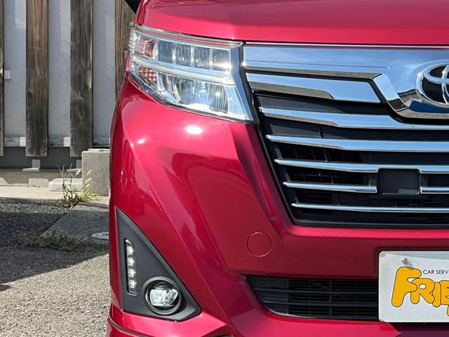 メンテナンスパックを同時加入していただくと、お得にオイル交換♪ お得に点検♪お得に車検♪まで整備工場、板金工場完備のフレンズに安心してお任せください!!