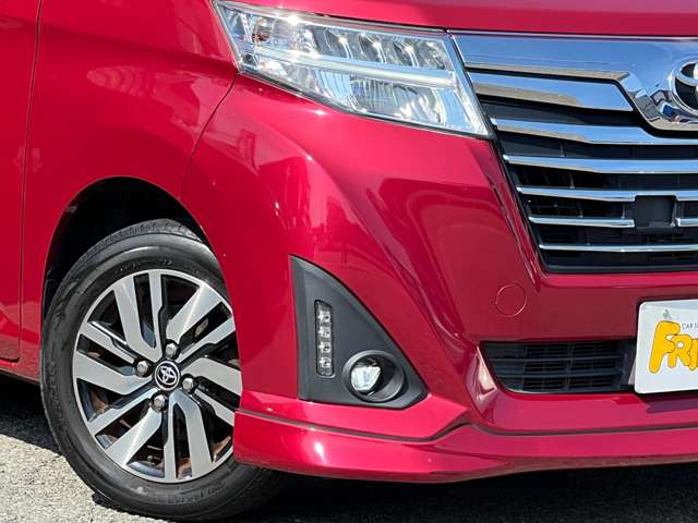 メンテナンスパックを同時加入していただくと、お得にオイル交換♪ お得に点検♪お得に車検♪まで整備工場、板金工場完備のフレンズに安心してお任せください!!