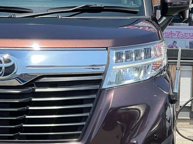 メンテナンスパックを同時加入していただくと、お得にオイル交換♪ お得に点検♪お得に車検♪まで整備工場、板金工場完備のフレンズに安心してお任せください!!