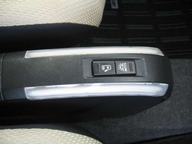 ���X�^�b�t�ꓯ���҂����Ă���܂�!