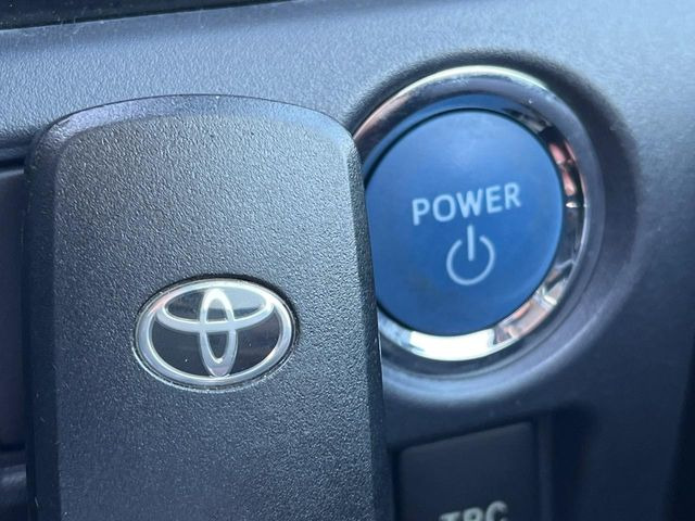 �y�X�}�[�g�L�[�z�J�o����|�P�b�g�ɓ��ꂽ�܂܂ł��h�A�̎{���E�������\�ȃX�}�[�g�L�[�𑕔��B�G���W���̃I���E�I�t�����J�M�����o���K�v����������Ƃ��Ă��֗��ł���