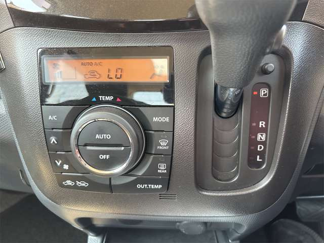 �I�[�g�G�A�R��