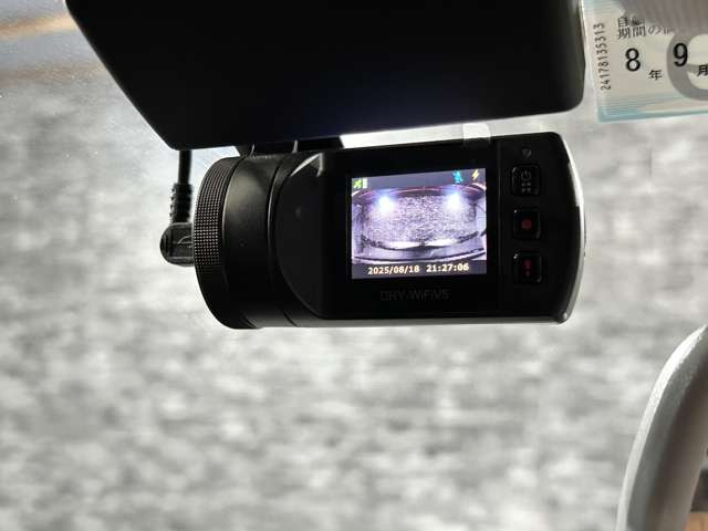 ���ł͕K���i�̃h�����R���t���Ă���܂�!