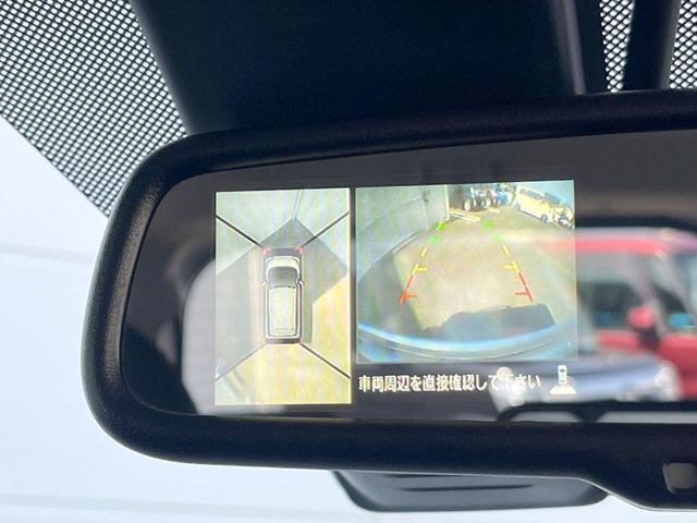 【アラウンドビューモニター】専用のカメラにより、上から見下ろしたような視点で360度クルマの周囲を確認することができます☆死角部分も確認しやすく、狭い場所での切り返しや駐車もスムーズに行えます。