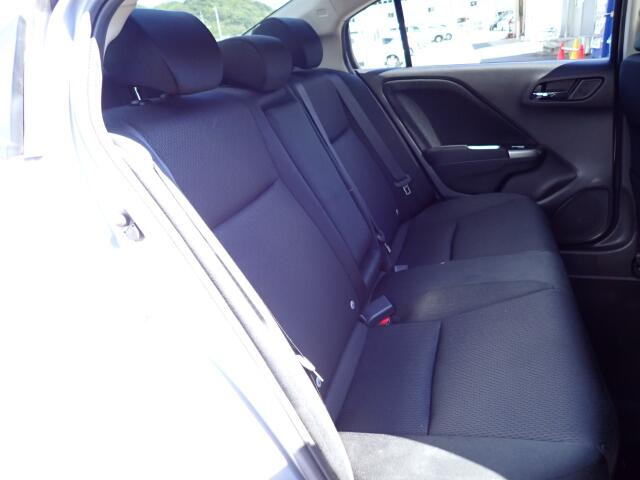 リヤシートになります。ぜひご来店頂き、状態をご確認ください。