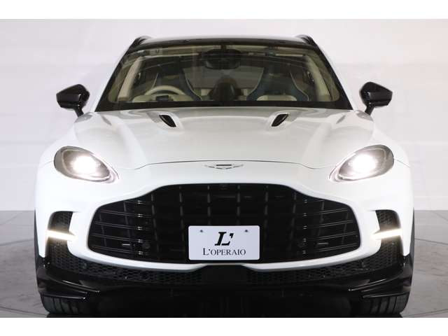 アストンマーチン DBX 1/43 ホワイト Aston Martin DBX | House of Modelcars
