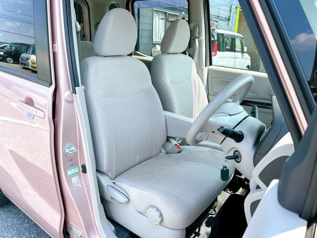 当店では軽自動車から普通車まで幅広くオールメーカーの車種・色・グレードを豊富に揃えております。