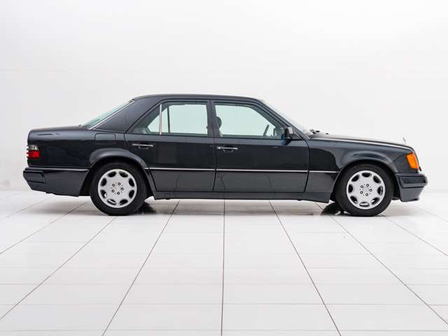 �A���Ԃ̒��ÎԂ̓A�t�^�[�����e�i���X�̐M�������ߎ肾�ƍl���Ă���܂��B���X�͂��q�l�ƒ������t�����������A���ɐ������傫���Ȃ��X��ڎw���܂��B�[�Ԍォ�炪���q�l�Ƃ̃J�[���C�t�̎n�܂肾�ƍl���Ă��܂��B