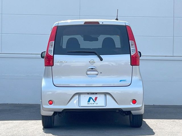 安心の最長10年・走行無制限保証(有償)をご用意。保証内容も充実はもちろん、無料点検&オイル交換や、年中無休の全国・24時間ロードサービスも付帯されておりますのでご安心下さい。