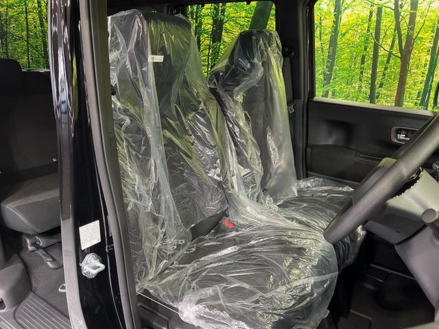 もちろん車内はキレイです♪よりクリーンな状態をキープしたいお客様には『ナノゾーンコート』がおすすめ!新型コロナウイルス対策や、除菌・消臭に効果を発揮し多くの方にご好評いただいております。