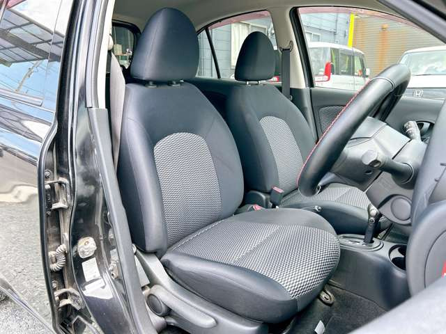 当店では軽自動車から普通車まで幅広くオールメーカーの車種・色・グレードを豊富に揃えております。