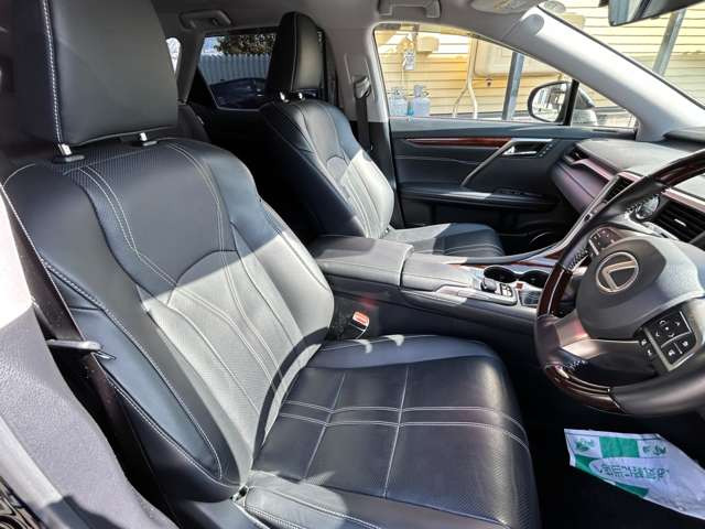 ���̋Ǝ҂ɂ������ې􂢁A�V�[�g�̃^�o�R�Ȃǂɂ��R�Q���̃��y�A��(�L��)�������Ă���܂��B