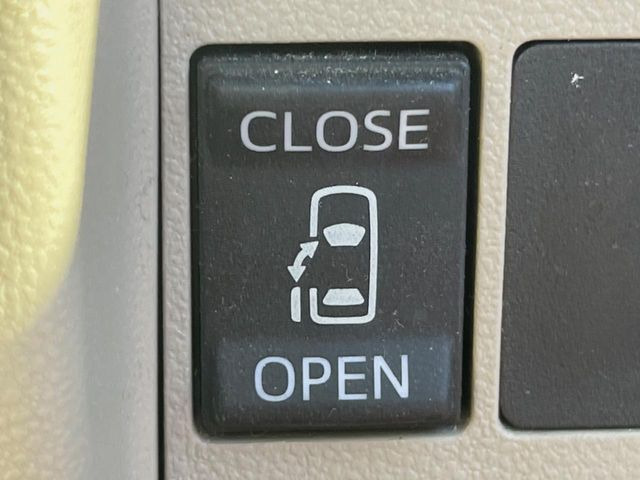 �y�p���[�X���C�h�h�A�z�L�[��^�]�Ȃ̃X�C�b�`�ŃX���C�h�h�A�̊J���\���d��������͂����ăh�A���J����K�v�������A���������q�l�ł��A�d���ו��������Ă��鎞�����N�ɊJ���߂ł��܂���