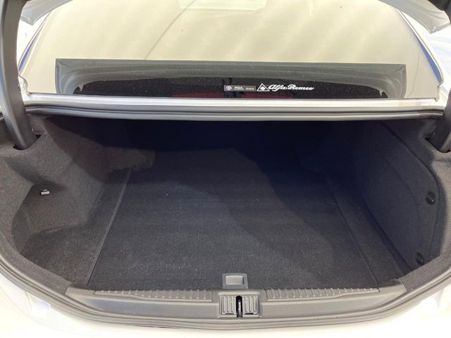 ���g�����N���[��:����L������e�X�y�[�X!���ꂾ���̍L��������΂��������⃌�W���[�Ȃǂɂ��œK�ł�!�g�p�������Ȃ����ꂢ�ȏ�Ԃ��ێ����Ă���܂��B