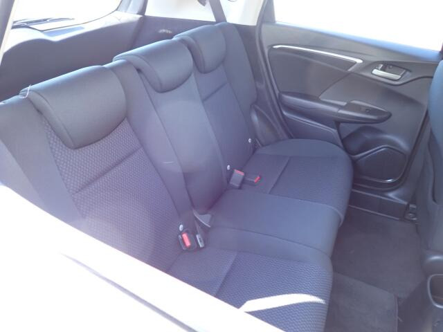 リヤシートになります。ぜひご来店頂き、状態をご確認ください。