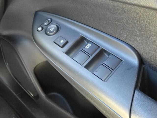 電動格納式ドアミラー・パワーウィンドウ装備しています。