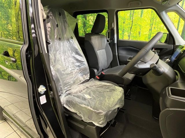 もちろん車内はキレイです♪よりクリーンな状態をキープしたいお客様には『ナノゾーンコート』がおすすめ!新型コロナウイルス対策や、除菌・消臭に効果を発揮し多くの方にご好評いただいております。