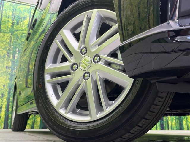 【純正15インチアルミホイール】外観にマッチした純正アルミホイールを装着しております。各種社外アルミホイールや、スタッドレスタイヤも取扱いしております。是非ご相談ください♪