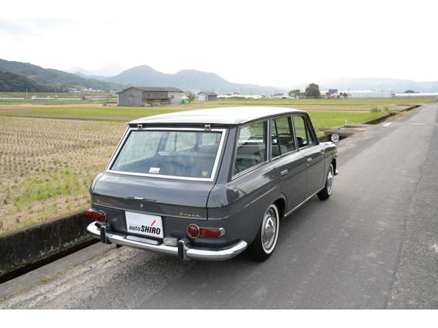 ダットサンブルーバード