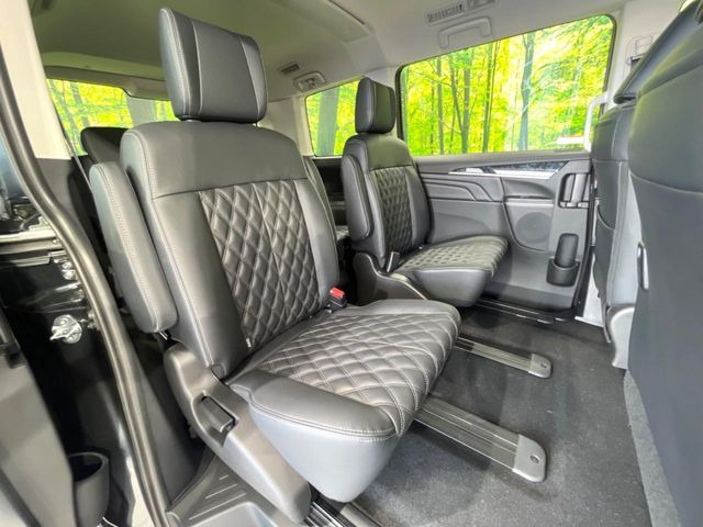 3��ڃV�[�g�͂�������ԗǍD����l�ł��������ƍ����Ē����܂��̂ŁA��l���ł̂��o���������N���N�ł��􂲉Ƒ��ŁA�C�̒m�ꂽ���ԂŁA�h���C�u�ɍs���̂��y���݂ł��ˁ�