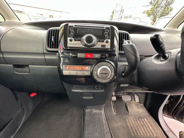 ナビも装備、充実した音楽・映像環境をお楽しみください。