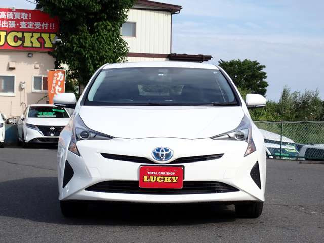 プリウス1.8 S E-Four 4WD