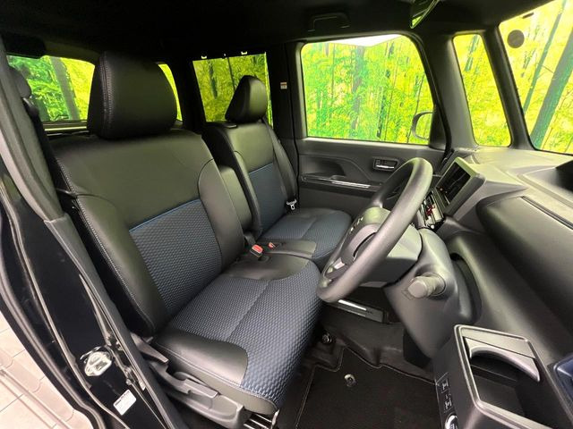 もちろん車内はキレイです♪よりクリーンな状態をキープしたいお客様には『ナノゾーンコート』がおすすめ!新型コロナウイルス対策や、除菌・消臭に効果を発揮し多くの方にご好評いただいております。