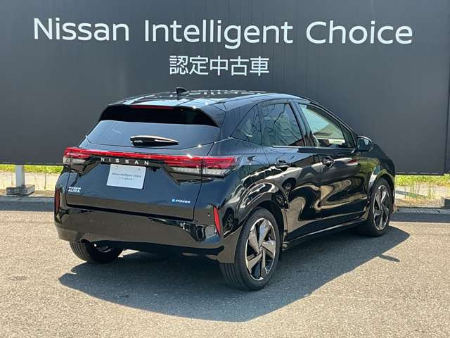 ノートオーラ1.2 G レザーエディション